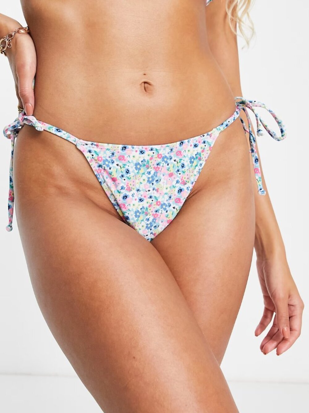 NWT The Frolic Bikini Bottom Size 4